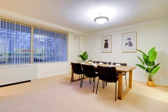 1600 S Eads St in Arlington, VA - Building Photo - Building Photo