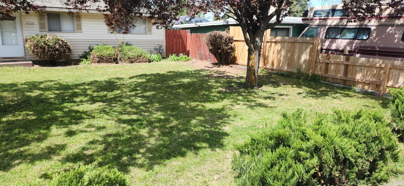 4338 Fargo St in Klamath Falls, OR - Building Photo