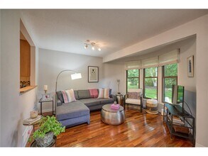 3120 Dean Ct in Minneapolis, MN - Building Photo - Building Photo