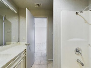 901 Mayfield Dr in Marble Falls, TX - Building Photo - Building Photo