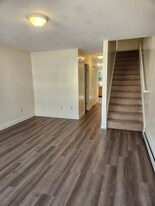 1 Tourmaline Dr in Lewiston, ME - Building Photo