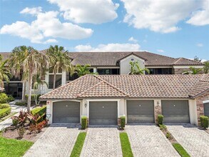 5528 Palmer Cir in Bradenton, FL - Building Photo - Building Photo