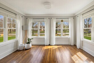 4445 N Frederick Ave in Shorewood, WI - Building Photo - Building Photo