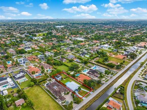 2841 SW 132nd Ave in Miami, FL - Building Photo - Building Photo