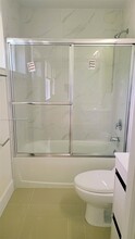3059 NW 58th St, Unit 3059 in Miami, FL - Building Photo - Building Photo