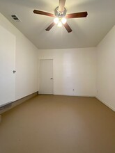 516 Willow Way in McGregor, TX - Building Photo - Building Photo