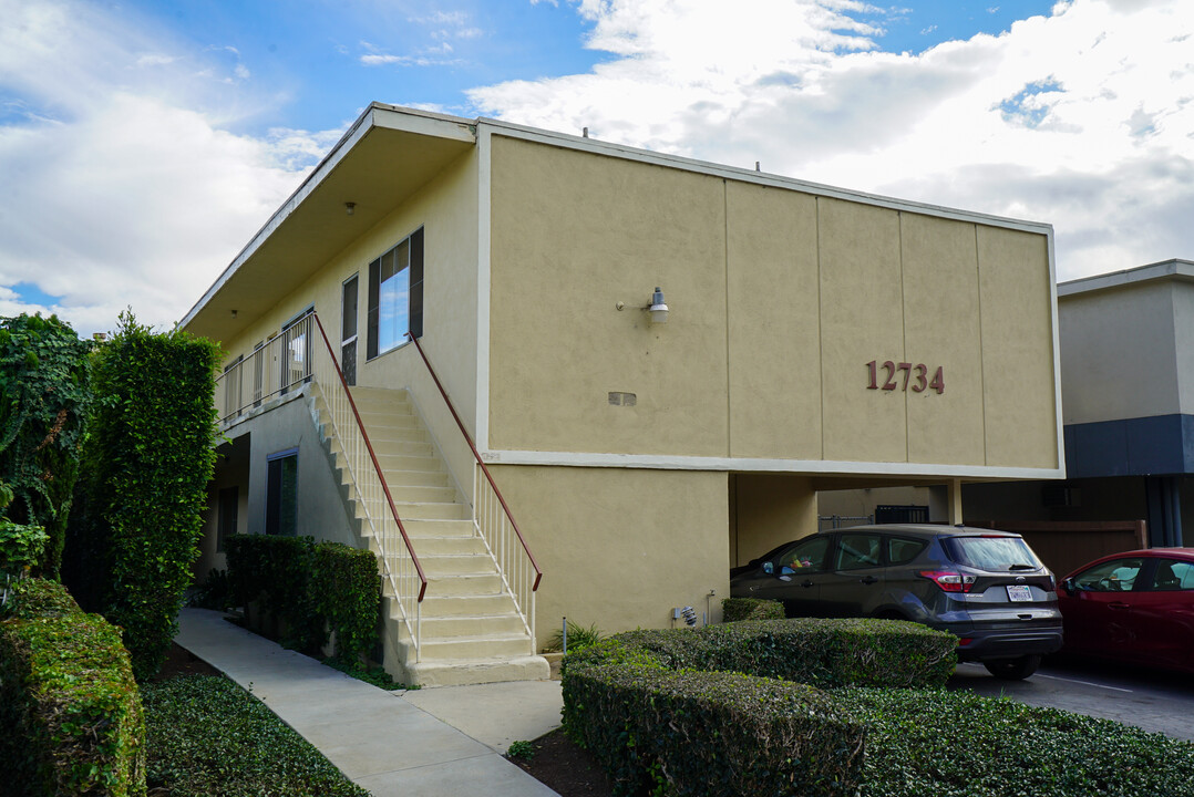 12734 Matteson Ave in Los Angeles, CA - Building Photo