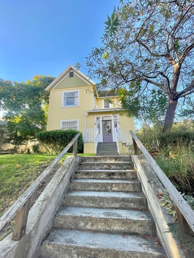 property at 460 Siskiyou Blvd