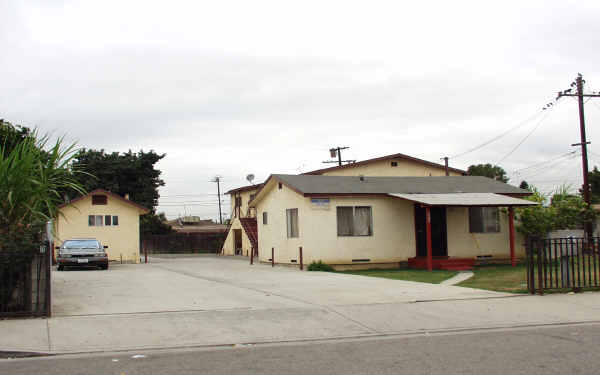 2357 Valwood Ave in El Monte, CA - Building Photo