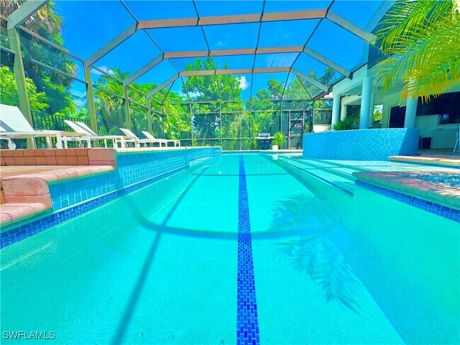 27281 Tennessee St in Bonita Springs, FL - Building Photo - Building Photo