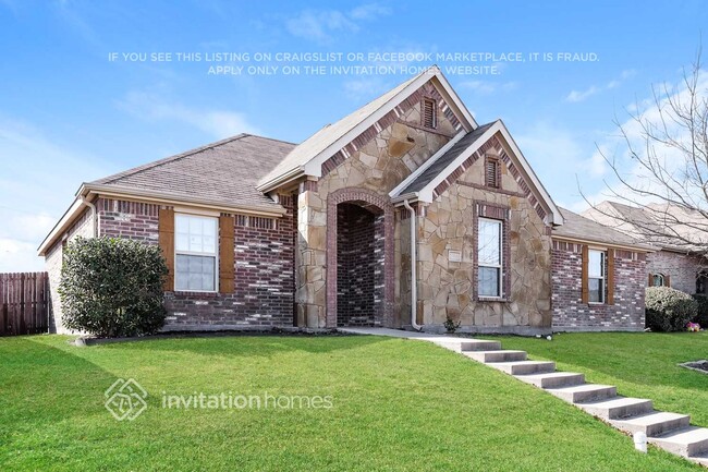 1958 Rainwater Way in Lancaster, TX - Foto de edificio - Building Photo