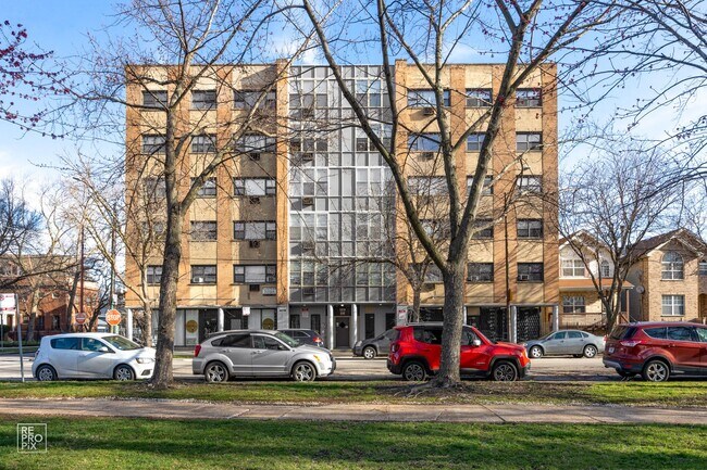 5870 W Lake St Chicago, IL 60644 in Chicago, IL - Building Photo - Building Photo