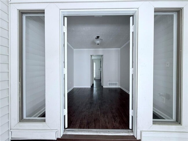 property at 4383 Idlewood Ln