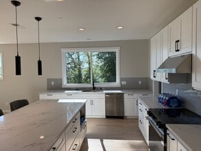 4939 S 114th St in Tukwila, WA - Foto de edificio - Building Photo
