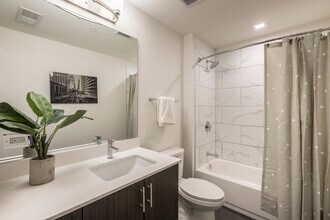 1325 N Wells St in Chicago, IL - Building Photo - Building Photo