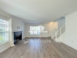 351 Middleton Wy in Chesapeake, VA - Building Photo - Building Photo