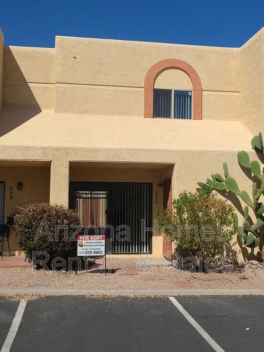 606 S Liana Ct in Tucson, AZ - Building Photo