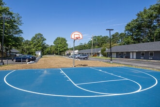 Harbor Apartments - Egg Harbor NJ in Egg Harbor Township, NJ - Foto de edificio - Building Photo