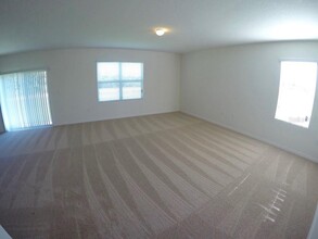 2228 Sequoia Way in Davenport, FL - Building Photo - Building Photo