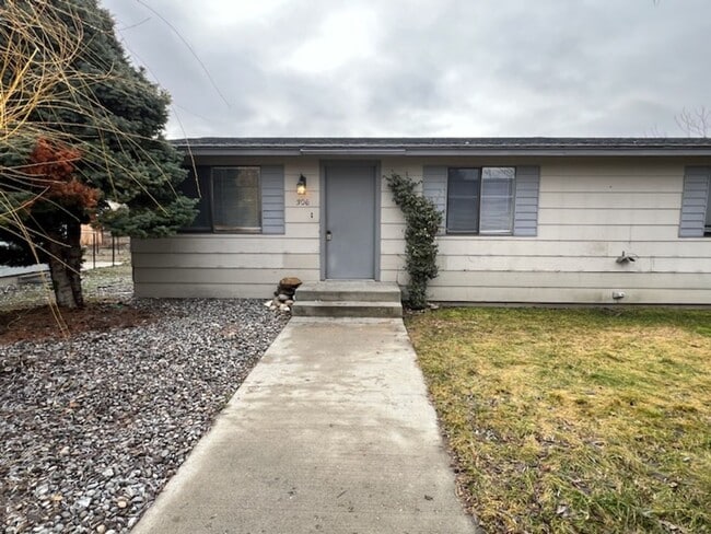 property at 306 2nd St SE