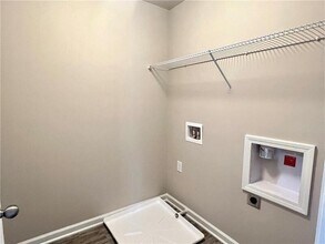 110 Auburn Xing Wy in Auburn, GA - Foto de edificio - Building Photo