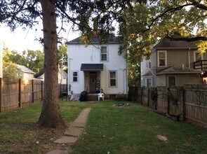 62 W Oakland Ave in Columbus, OH - Foto de edificio - Building Photo