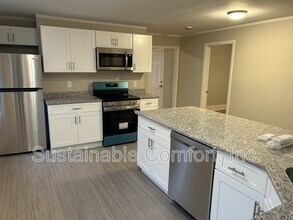 12 Creston St in Worcester, MA - Building Photo - Building Photo