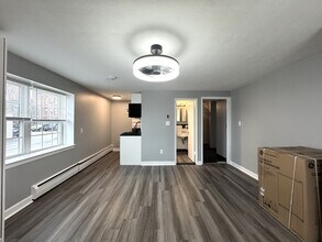 1080 Massachusetts Ave in Arlington, MA - Foto de edificio - Building Photo