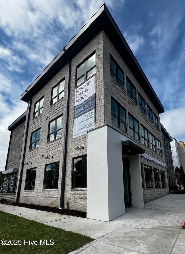 property at 1124 Castle St