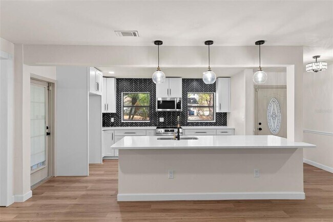3203 S Polk Ave in Lakeland, FL - Foto de edificio - Building Photo