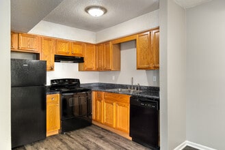 Flats South at KCK in Kansas City, KS - Building Photo - Interior Photo
