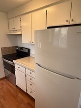 3003-3003 Juanipero Way in Medford, OR - Building Photo - Building Photo