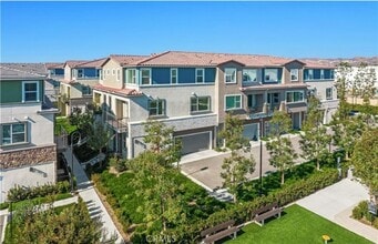 319 Carmona in Lake Forest, CA - Building Photo - Building Photo