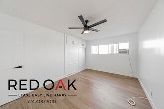 252 W Elm Ave in Burbank, CA - Foto de edificio - Building Photo