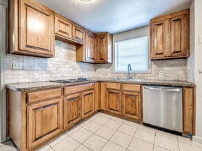 1108 Mallard Dr in Del City, OK - Building Photo - Building Photo