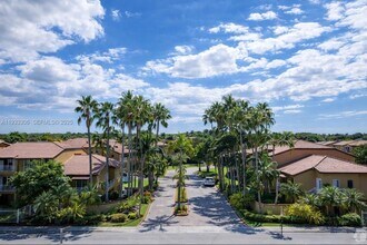 15650 SW 80th St in Miami, FL - Building Photo - Building Photo