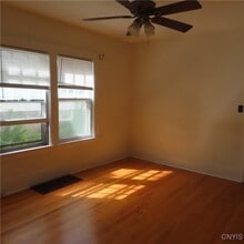 105 Twin Hills Dr, Unit 7 in Syracuse, NY - Building Photo - Building Photo
