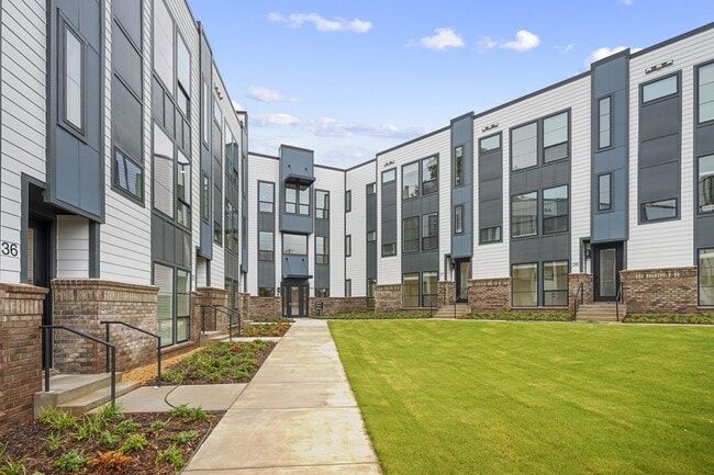 The Collection at Charles in Charlotte, NC - Foto de edificio - Building Photo