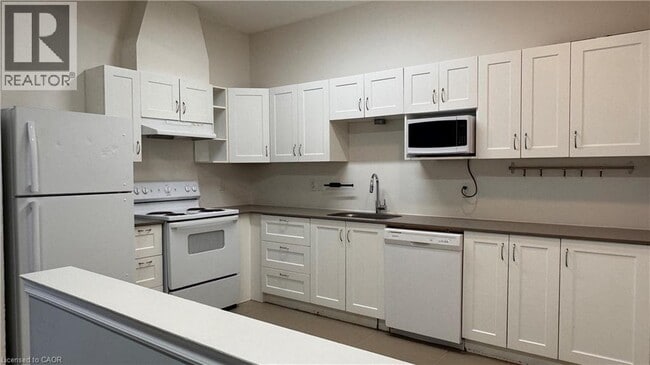 property at 58 Beverly St