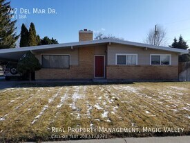 742 Del Mar Dr in Twin Falls, ID - Building Photo