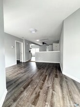 33 Pond St in Naugatuck, CT - Building Photo - Building Photo