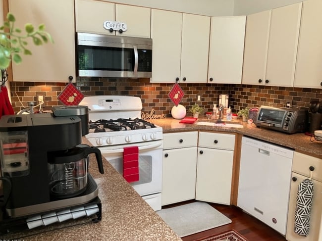 1713 Breckenridge Dr in Branchburg, NJ - Building Photo - Building Photo