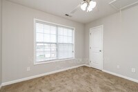 1021 Tellis Dr photo'
