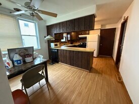 3422 S Emerald Ave, Unit 1 in Chicago, IL - Building Photo