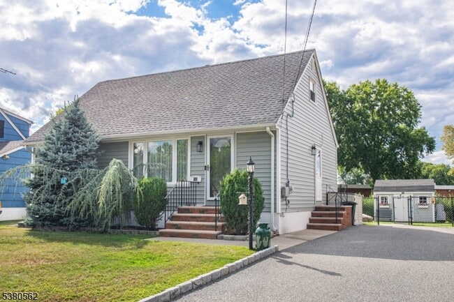 41 Dowling Pkwy in Woodland Park, NJ - Building Photo - Building Photo