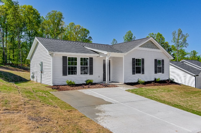 1325 W Sedgefield Dr in Winston-Salem, NC - Building Photo - Building Photo