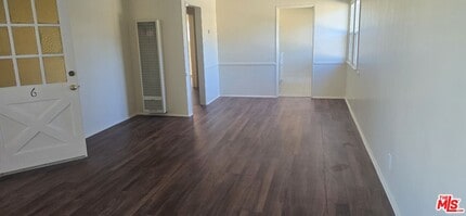 2635 W Imperial Hwy in Inglewood, CA - Building Photo - Building Photo