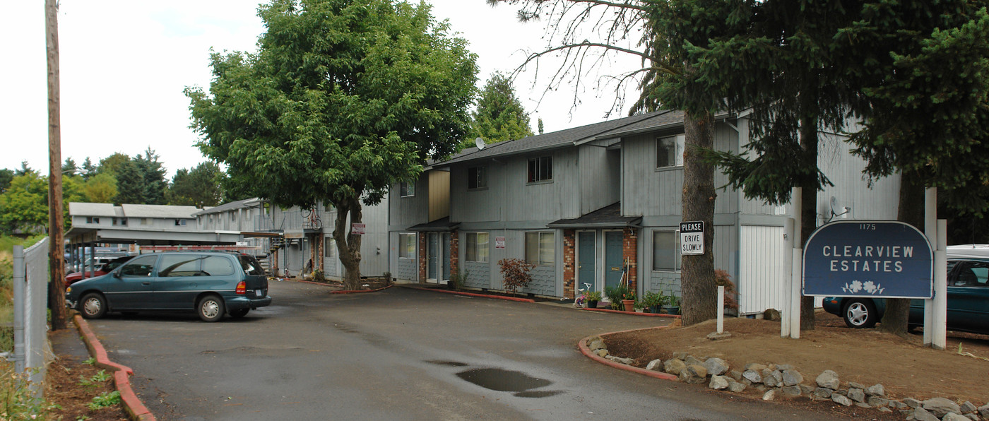 Clearview Estates in Salem, OR - Building Photo