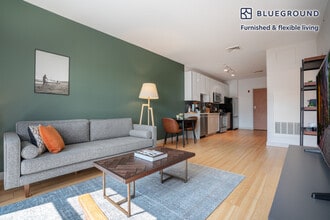 320 D St in Boston, MA - Building Photo - Building Photo