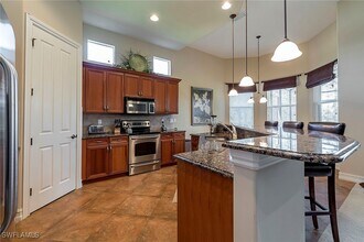 7812 Valencia Ct in Naples, FL - Building Photo - Building Photo